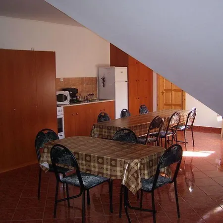 Hubertus Vendeghaz 3*