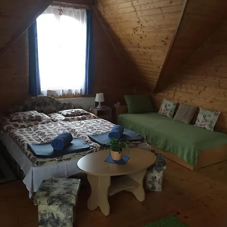Pensionat Hubertus Vendeghaz Parád